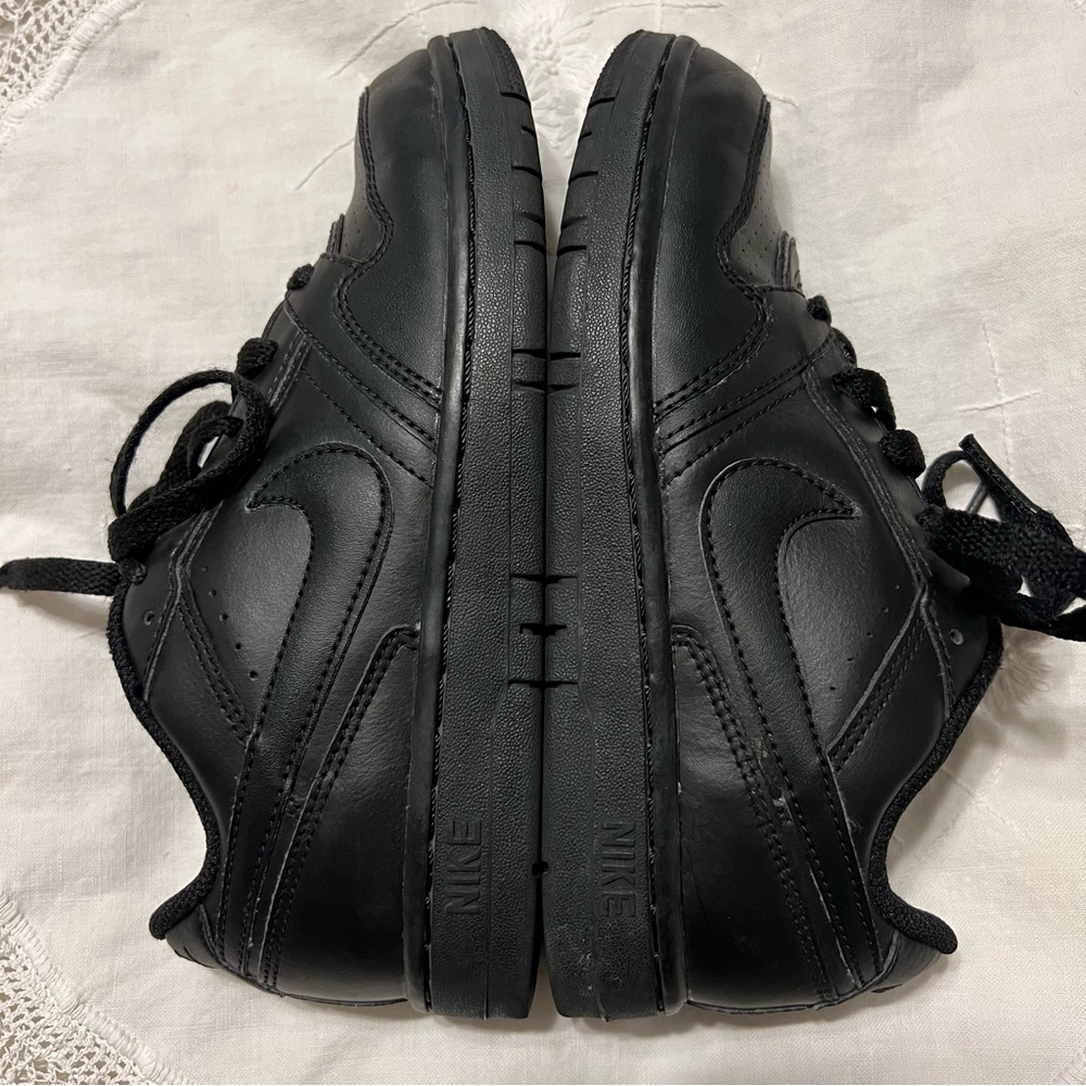 Nike All Black Sneakers 394657-001 Kids Youth Size 2 Lace Up Low Top Unisex